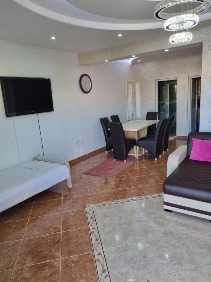 Apartmani Ani Bar Eksteriør billede
